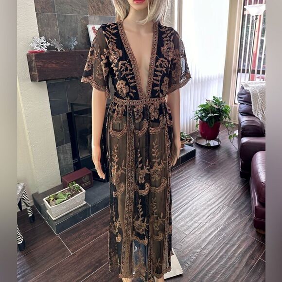 🌸 Honey Punch Black Mesh Maxi Dress w/ Copper Floral Embroidery – Size S - Picture 7 of 16